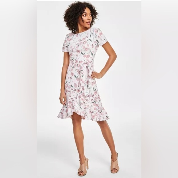 NWT Calvin Klein Floral-Print Short-Sleeve Ruffle-Hem Dress Size 10P - Picture 1 of 7